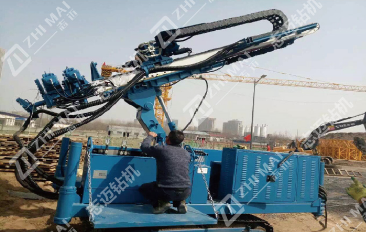 多功能錨桿鉆機(jī) 多功能錨桿鉆機(jī)